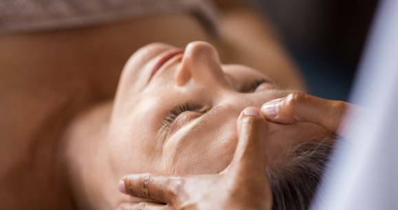 One Table, Many Therapies: Electric Treatment Table for Physio Clinics